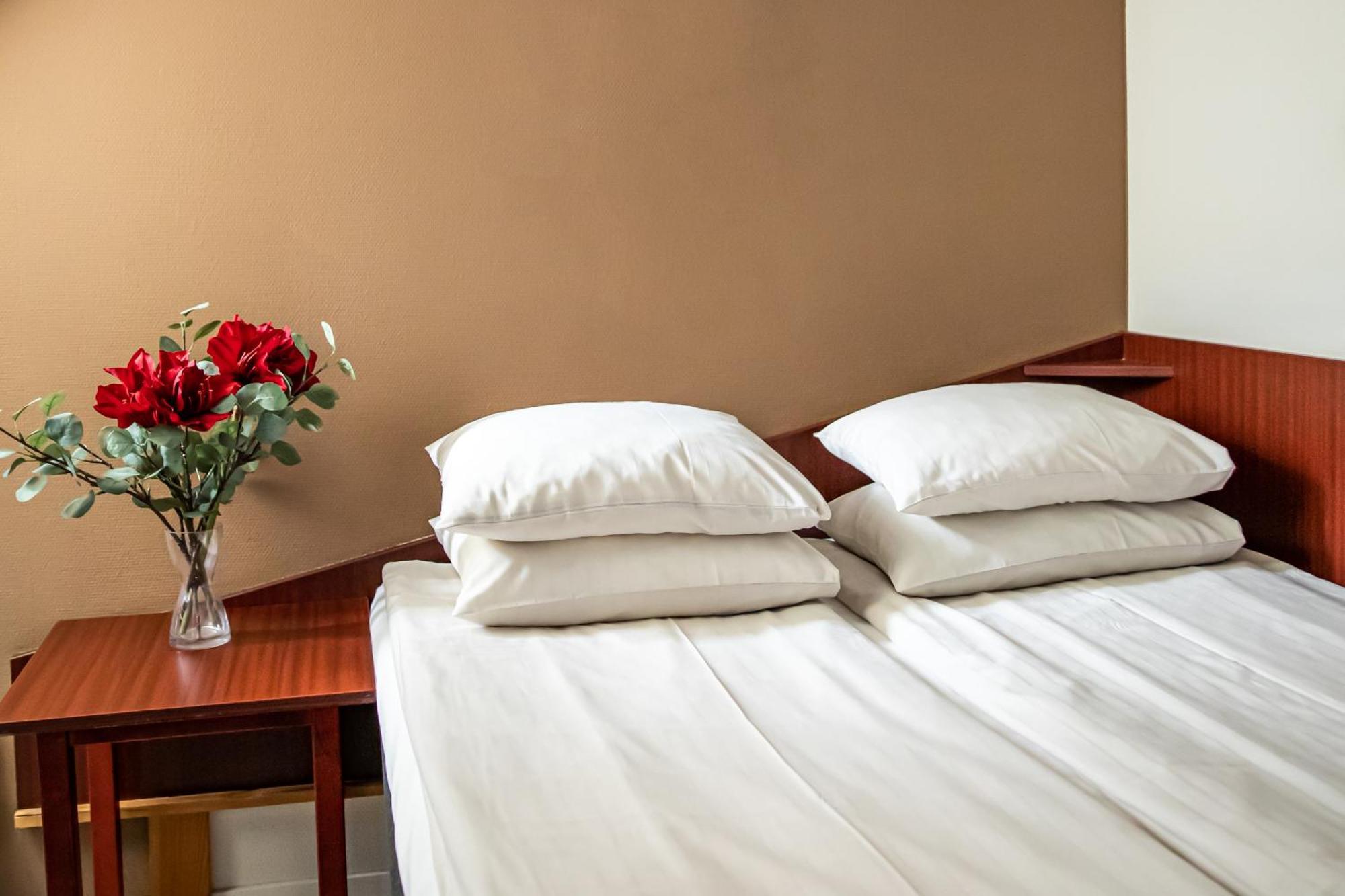 Hotel Kupolen Бурленге Екстер'єр фото